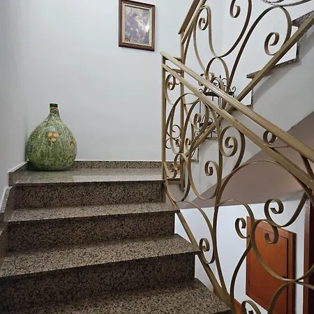 La Casa Dei Nonni Holiday home *